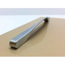 Ročaj LINEAR / Sijajni krom