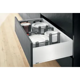 Kuhinjski predal BLUM – Legrabox »C« / bel
