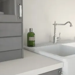 Zaščitna plošča za delovni pult KAINDL Bela / 1106 PE