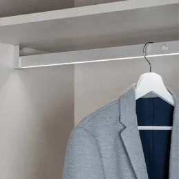 Obešalna palica z LED-lučjo CESAR / Aluminij