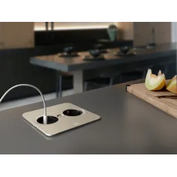 Električna vtičnica Twist square 1x 230 V + USB A-C / nerjavno jeklo