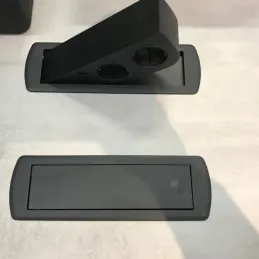 Dvižna električna vtičnica CIZO 2x230 + 2xUSB – SCHUKO / Črna