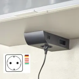Notranja vtičnica BORN SCHUKO 2 x 230 V + 2 x USB / mat črna