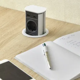 Izvlečna vtičnična enota BRICK SCHUKO 3x230 V + USB A / nerjavno jeklo