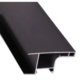 Aluminijasta letev WAX za LED-osvetlitev omarice / Mat črna