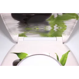 WC-deska z mehkim zapiranjem / Motiv črnih kamnov
