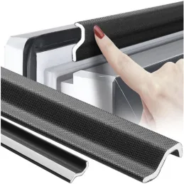 Samolepilno tesnilo za okna in vrata 4000 mm / Črna