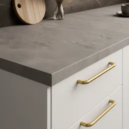 Delovna plošča EGGER Chromix Silver / F638