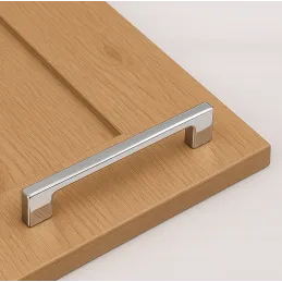 Ročaj LUXO / Sijajni krom