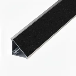 Tesnilna letev KRONOSPAN K218 GM / Andromeda mat črna