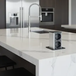 Izvlečna vtičnica SQUARE UP SCHUKO 2x230V / mat črna