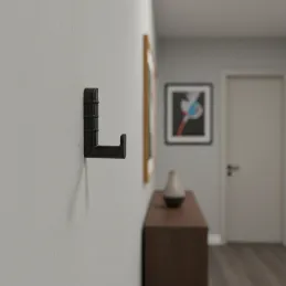 Obešalnik TAU / Mat črna