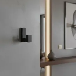 Obešalnik TELGADO S / Mat črna