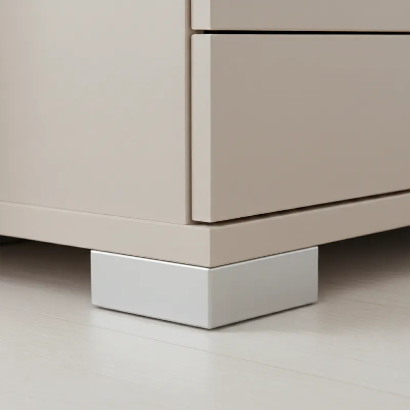 Plastična nogica 20 mm 60x60 / Siva