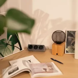 Namizna vtičnica VISION SCHUKO 2 × 230 V + 2 × USB za polnjenje / Siva