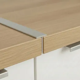 Univerzalni povezovalni profil za delovno ploščo 38 mm z ravnim robom ABS / aluminij