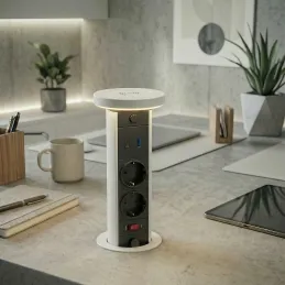 Izvlečna vtičnica LEGIA SCHUKO 2x230V + USB A-C + lučka / Bela matirana