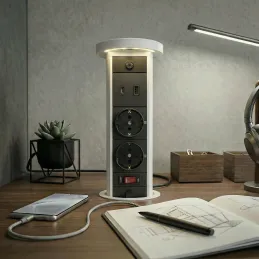 Izvlečna vtičnica LEGIA SCHUKO 2x230V + USB A-C + lučka / Bela matirana