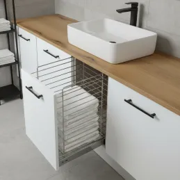 Izvlečna košara za perilo z blaženjem in pritrditvijo na vratca ORTA / Sijajni krom