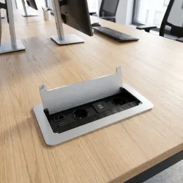 Vgradna izvlečna vtičnica 2 × 230 V + 2 × USB-polnjenje + HDMI + RJ45 / nerjavno jeklo
