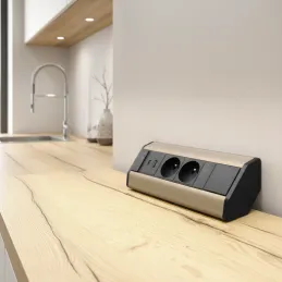 Notranji vgradni razdelilnik CORNER FRENCH 2x 230V +2x USB / Črna – nerjavno jeklo