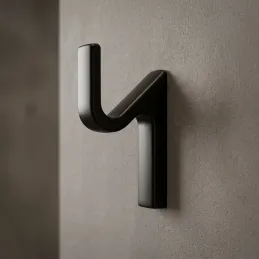 Obešalnik ORLEA / Mat črna