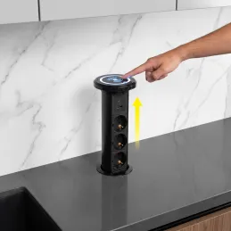Samodejna izvlečna električna vtičnica ASTRA SCHUKO 3x230V + 2xUSB A-C / Črna