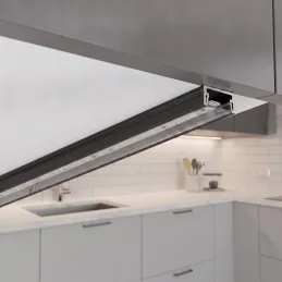 Aluminijasti profil ZARIA za LED-osvetlitev s prozornim pokrovom / Mat črna