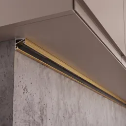Kotni aluminijasti profil ZARIA za LED-osvetlitev s črnim pokrovčkom / Zlata