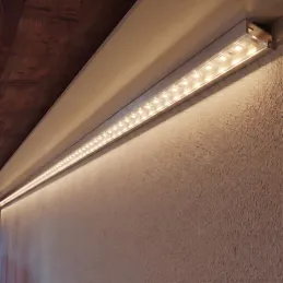 Kotni aluminijasti profil ZARIA za LED-razsvetljavo s prozornim pokrovom / Aluminij