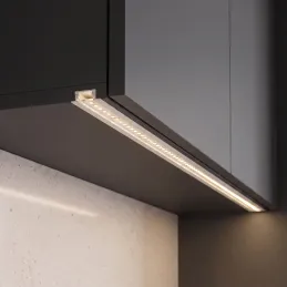 Vgradni aluminijasti profil ZARIA za LED-osvetlitev s prozornim pokrovom / mat bela
