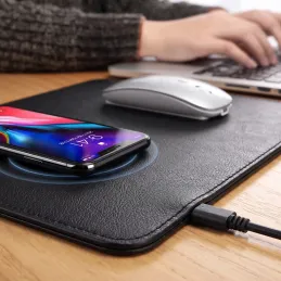 Podloga za miško z brezžičnim polnjenjem za telefon LUXPAD / Črna