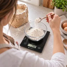 Kuhinjska digitalna tehtnica EASY COOK / Črna