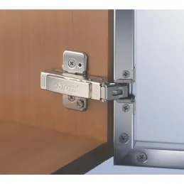 Delno prekrivni tečaj za aluminijasta vratca CLIP TOP 95°