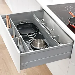 BOČNA VLOŽNA PLOŠČA ZA ANTAROBOX »C – Kovina / Siva