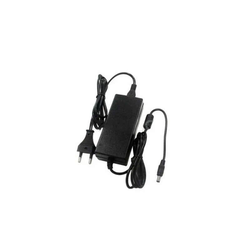 LED transformator (omrežni adapter) 12 V – 2,5 A – 30 W