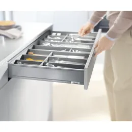 Kuhinjski zaboj BLUM – Legrabox »M« / siva