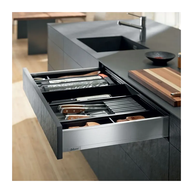 Kuhinjski predal BLUM – Legrabox »M« / Inox