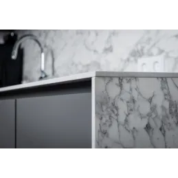 Kompaktna delovna plošča Marmor Carrara (sivo jedro) / S63009 CM