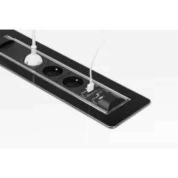 Izvlečna električna vtičnica VERSATURN 3.0 – 2 × 230 V + polnjenje USB / črno steklo