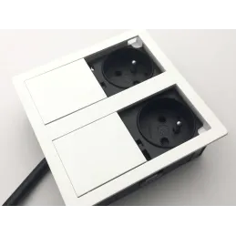Električna vtičnica VersaHit 2 x 230 V FRENCH / Bela